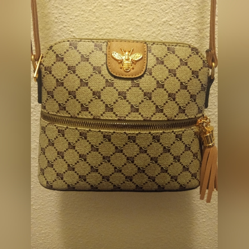 ("ALREADY GONE") CROSSBODY PURSE - Picture 4 of 11